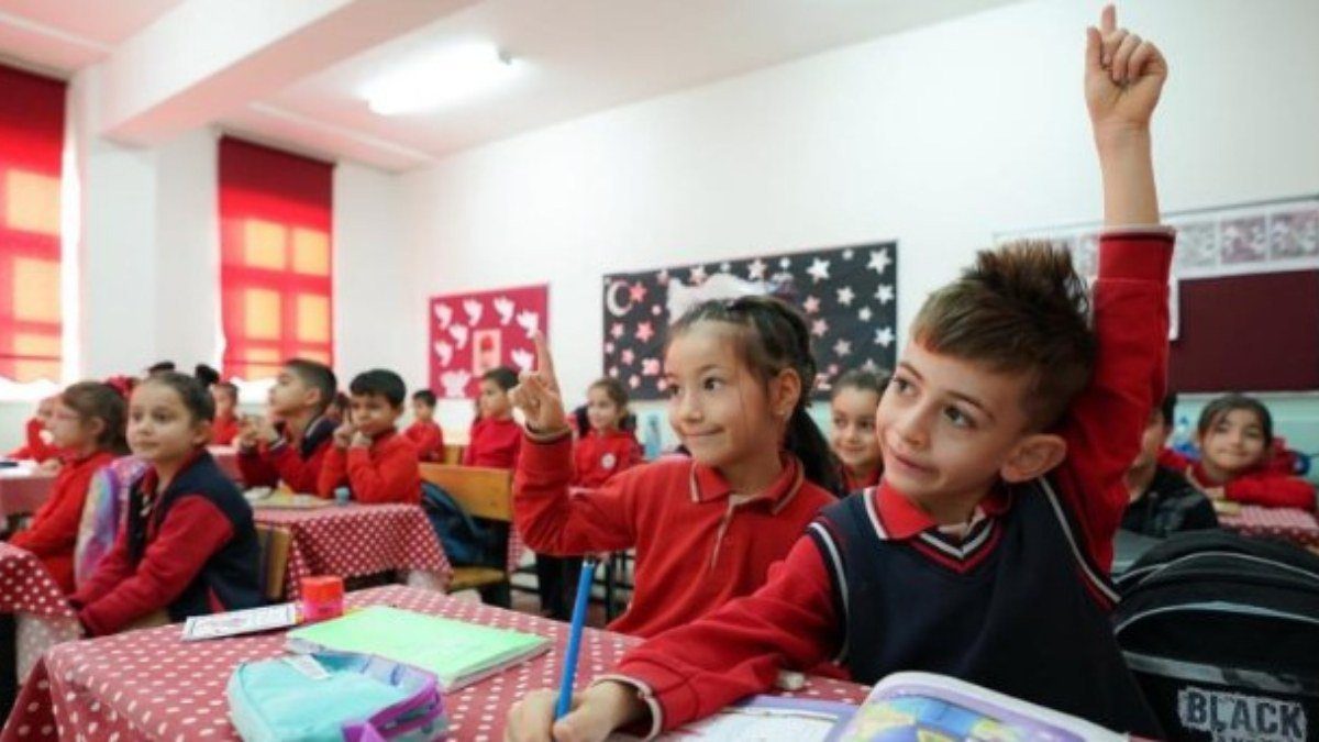 Aydın’da 3 bin 382 depremzede öğrencinin okullara kaydı yapıldı