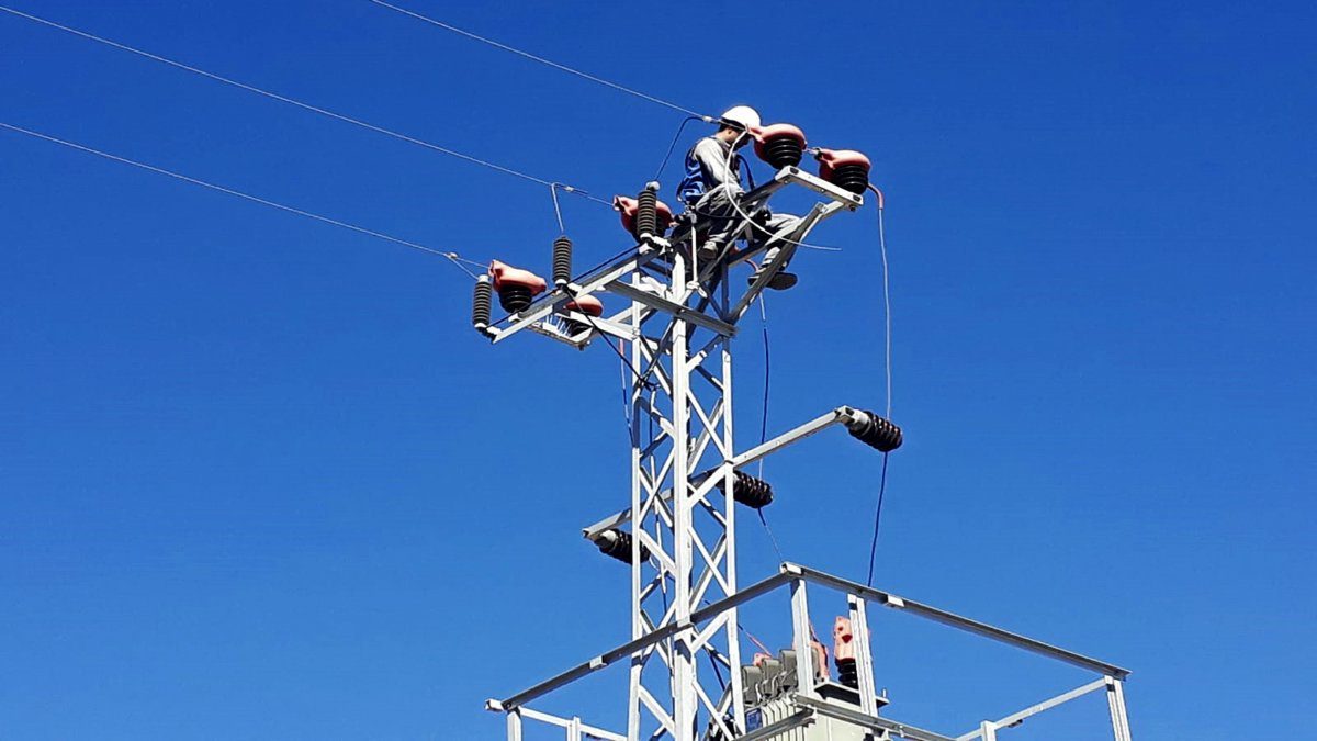 Enerji ve Tabii Kaynaklar Bakanlığı, enerji iletim hatlarında sorun bulunmadığını bildirdi