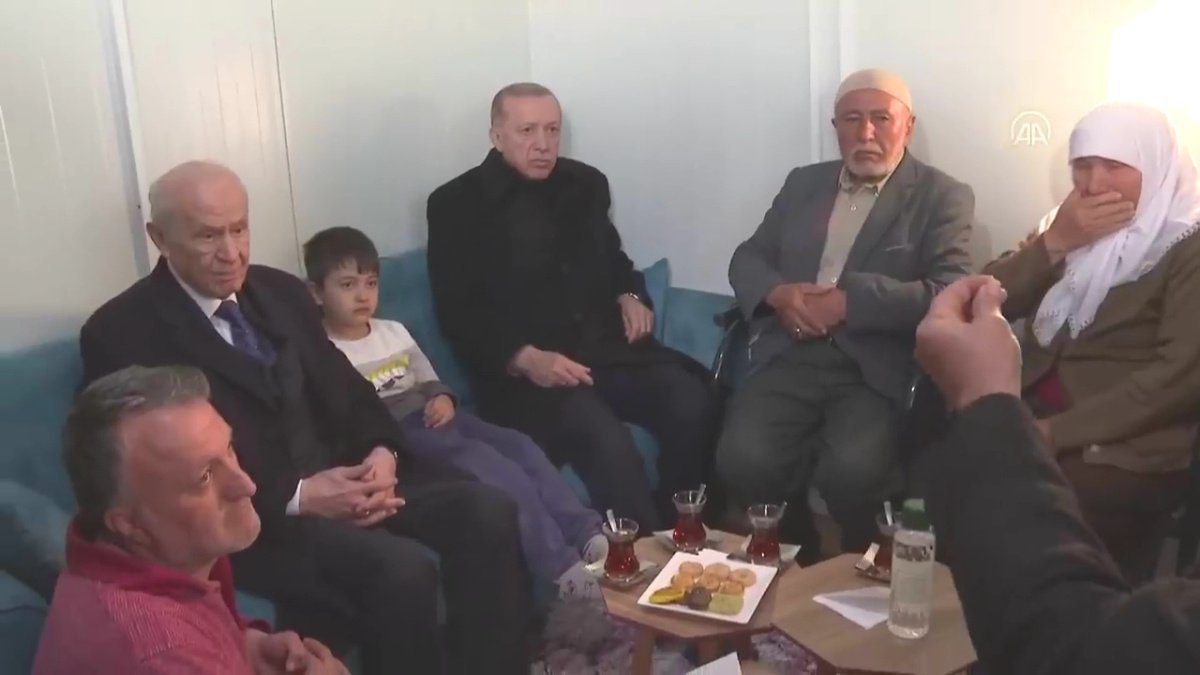 Gaziantep’teki depremzede: Devlet yapabileceği ne varsa insan üstü hareketle yaptı