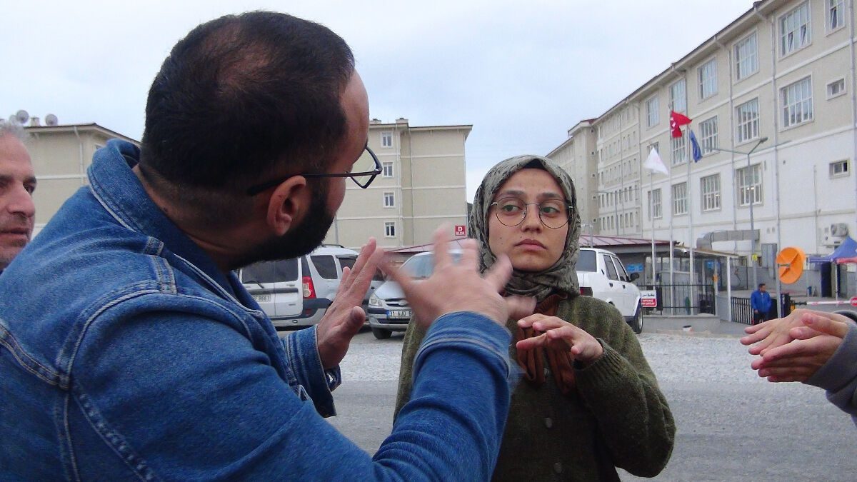 Hatay’da namaza kalktı, depremden kurtuldu