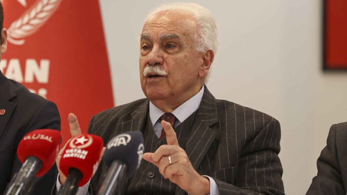 Doğu Perinçek’ten muhalefetteki gelişmelere yorum: ABD krize el koydu