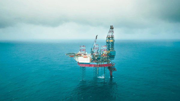 Dünyanın ilk sınır ötesi CO2 depolama tesisini açıldı