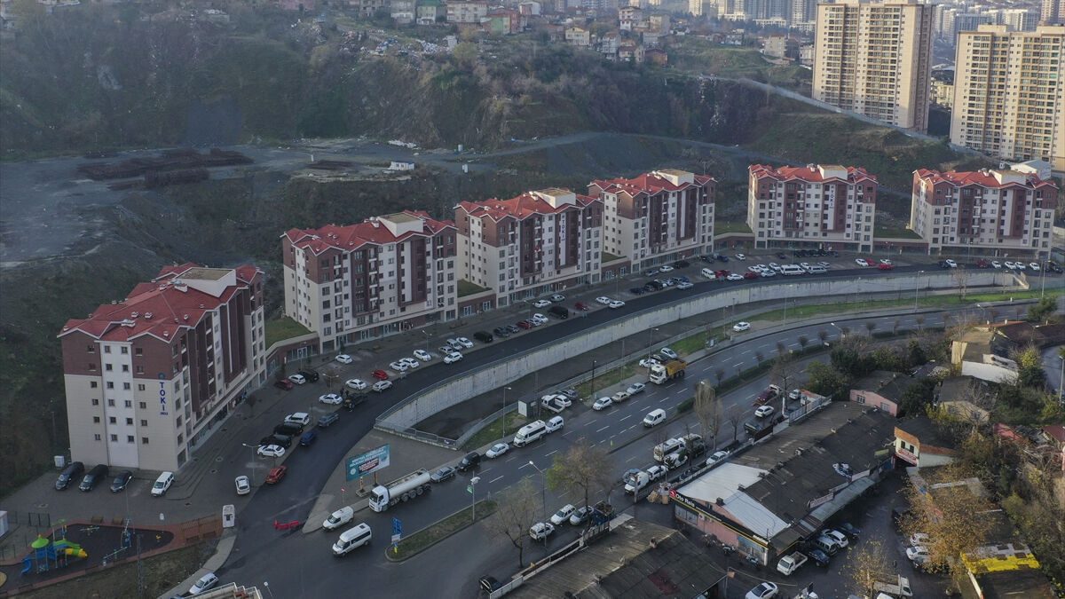 Murat Kurum, İstanbul’daki kentsel dönüşüm çalışmaları hakkında bilgilendirdi