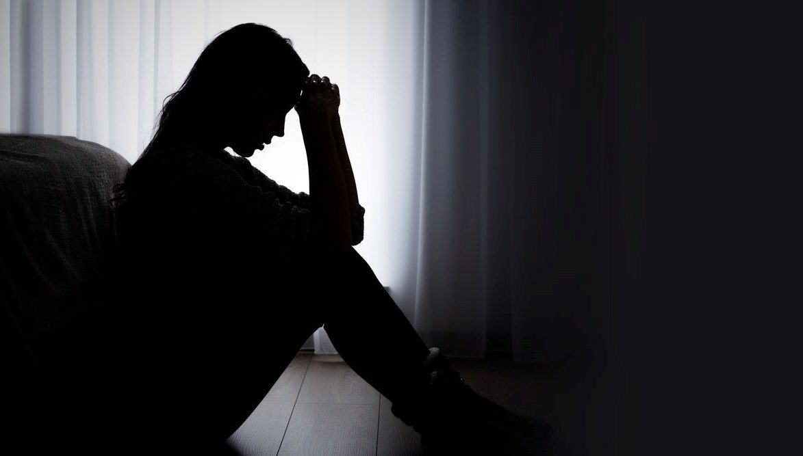 Araştırma: Gençlerin ve yetişkinlerin beyinleri depresyondan farklı etkileniyor