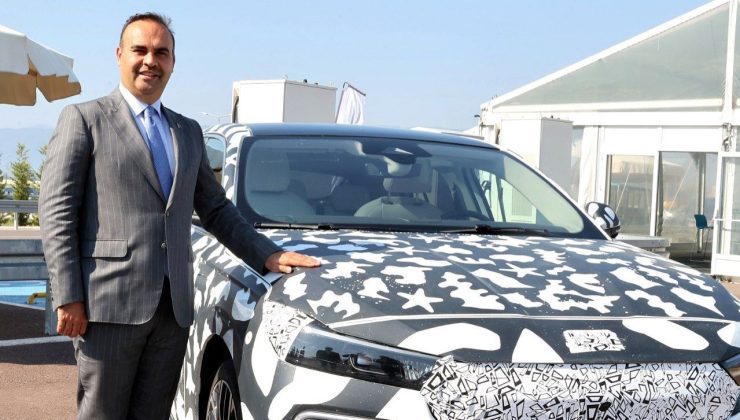 Bakan Kacır, Togg’un yeni modeli T10F’yi test etti: 80 kilometre daha fazla menzile sahip olacak