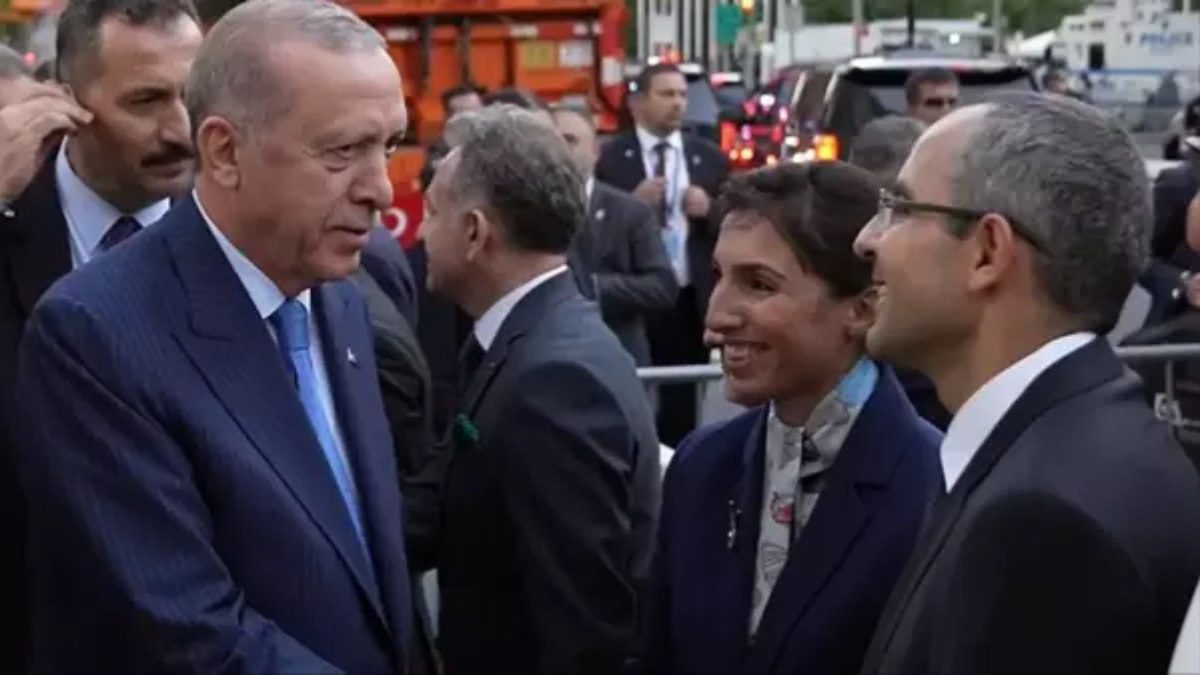 Cumhurbaşkanı Erdoğan’ı karşılayan isimler arasında Hafize Gaye Erkan da yer aldı