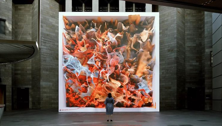 Refik Anadol, dünyanın ilk yapay zeka sanat müzesini açıyor