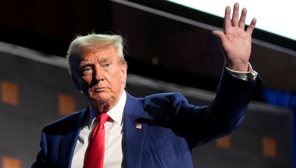 Trump’tan tepki çeken vaat: “Müslümanlara seyahat yasağı”