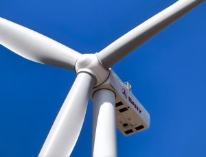 15 MW’lık dünyanın en büyük kara rüzgar türbini kuruldu