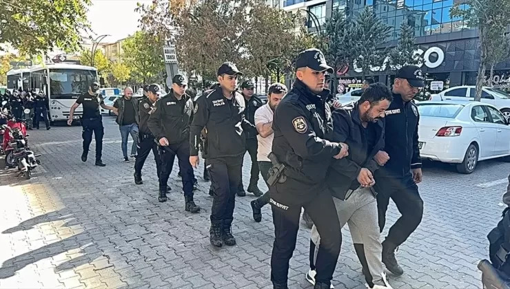 17 İlde Uyuşturucu Operasyonu: 20 Zanlı Adliyeye Sevk Edildi