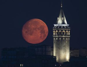 2024’ün en büyük Süper Ay’ı cuma sabahına kadar görülecek