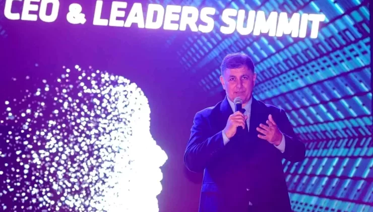 6. Dijital CEO ve Liderler Zirvesi’nde Yapay Zeka Konuşuldu