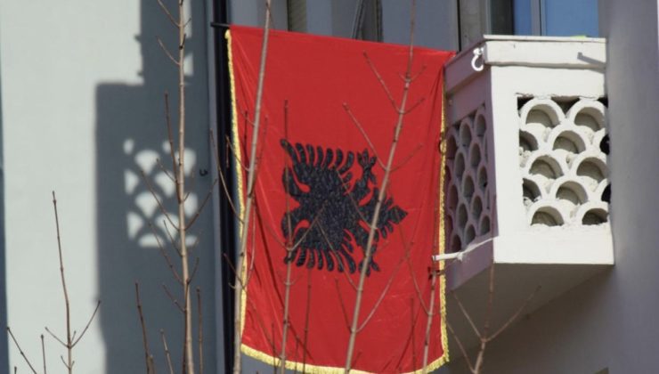 AB, Arnavutluk ile ilk fasıl kümesini açtı