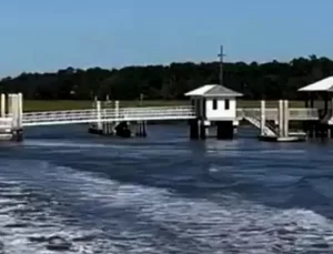 ABD’de feribot iskelesi çöktü: 7 ölü