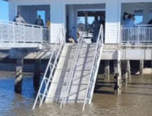 ABD’de feribot iskelesinin çökmesi sonucu en az 7 kişi öldü