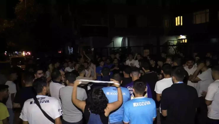 Adana Demirspor’da Taraftar Protestosu