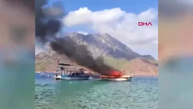 Adrasan’da Tur Teknesi Yandı