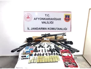Afyonkarahisar’da Silah Ticareti Operasyonu