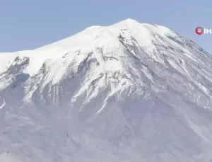 Ağrı Dağı Karla Kaplandı