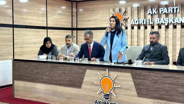 Ağrı’da AK Parti’de devir teslim töreni