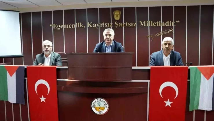 AK Parti Yerel Yönetimler Başkan Yardımcısı Kahta’da Toplantı Düzenledi