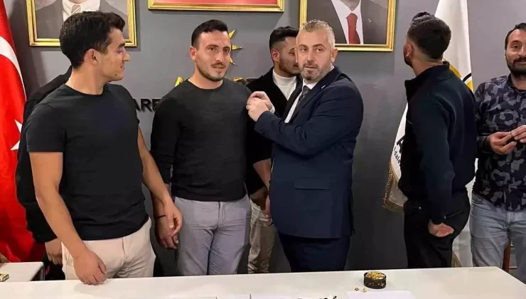 AK Parti’ye Yeni Üye Katılımları