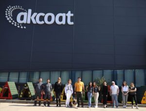 Akcoat, geri dönüşümle sokak hayvanlarına yuva oldu