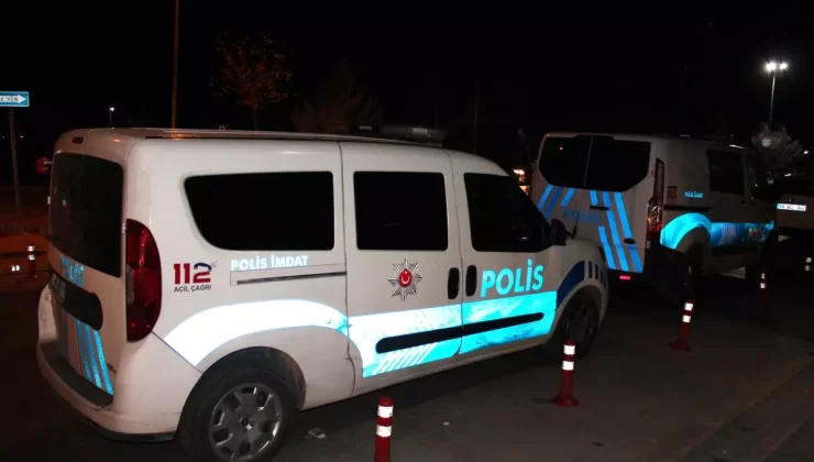 Aksaray’da Bıçaklı Kavga: Genç Ağır Yaralandı