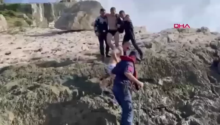 Amasra’da Rus Turist Kayalıklarda Yaralandı