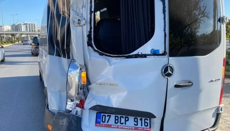 Antalya’da Zincirleme Kaza