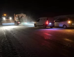 Ardahan-Şavşat Yolunda Buzlanma