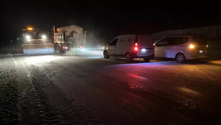 Ardahan-Şavşat Yolunda Buzlanma