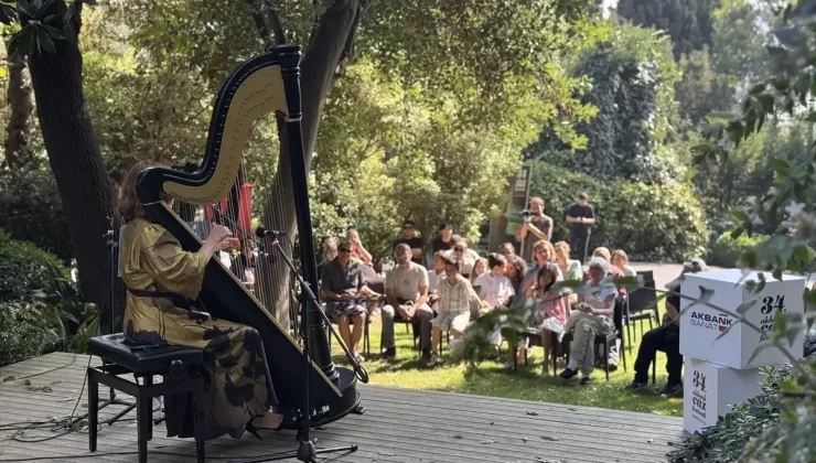Arpist Meriç Dönük’ün Müziği