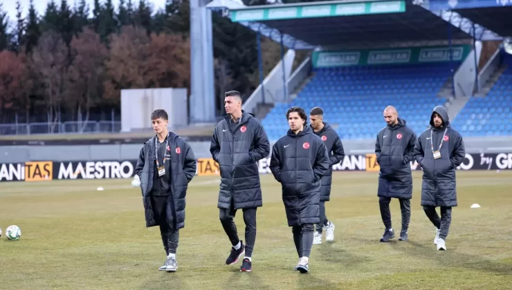 Asansörde Mahsur Kalan Çocuk Hayatını Kaybetti