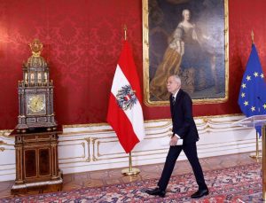 Aşırı sağla koalisyona kimse yanaşmıyor: Avusturya’da hükümet krizi