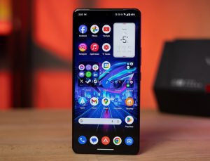 Asus, ROG Phone 8 için Android 15 programını başlattı