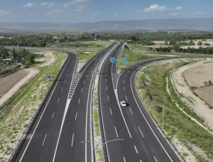 Aydın-Denizli Otoyolu Trafiğe Açıldı