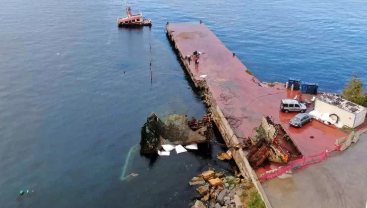 Ayiş Gemisi Parçalanmaya Başlandı