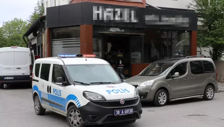 Baba, Kızını Öldürme İddiasıyla Mahkemeye Çıktı