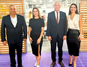 Babadağ Belediye Başkanı Kumral, İzmir Ev Tekstili Fuarı’nda Denizlili Firmaları Destekledi