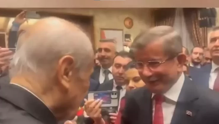 Bahçeli’den Davutoğlu’na: Zat-ı alinizin bu dönemde çok önemli birikiminize ihtiyacı var.