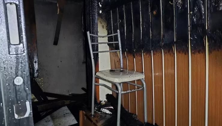 Bahçelievler’de Çatı Yangını