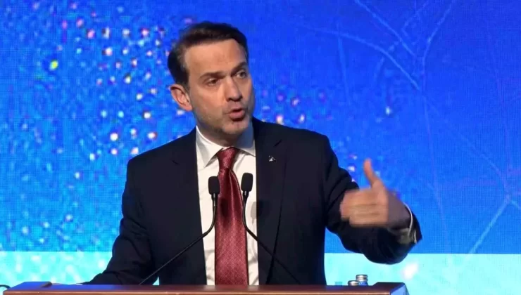 Bakan Bayraktar: “Yaklaşık 30 yıl içerisinde Türkiye’nin karbon nötr bir ekonomi olma hedefi var”