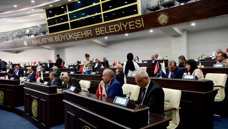 Bakan Kurum’a Fahri Hemşehrilik Beratı
