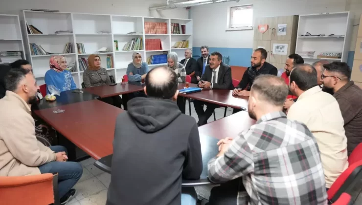 Bakan Tekin Kargapazarı İlkokulu’nu Ziyaret Etti