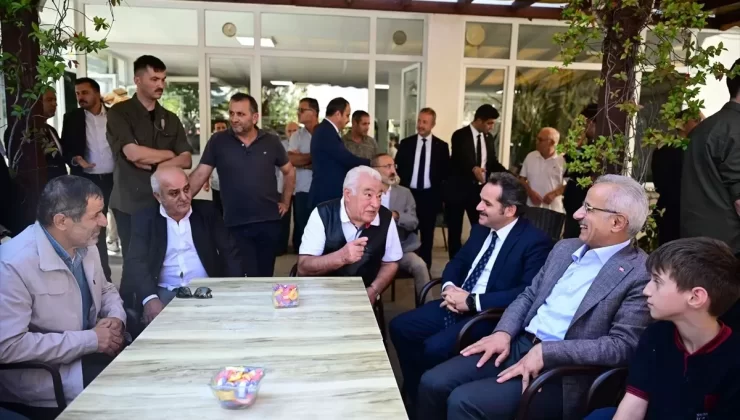 Bakan Uraloğlu Çekmeköy’de Muhtarlarla Buluştu