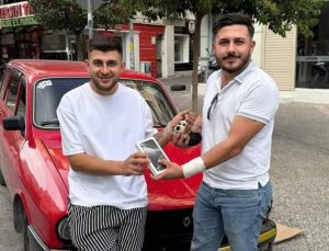 Balıkesir’de Iphone 16 Pro Max ile 1986 model Toros takas edildi