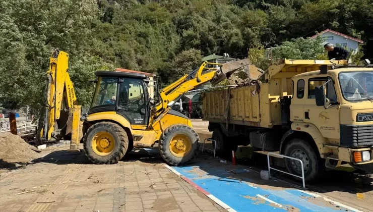 Bartın Irmağı’ndan İnkumu’na Temizlik