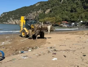 Bartın Nehri’nin Çamurlu Su Renk Değiştirdi