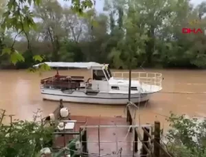 Bartın’da Sağanak, Irmak Yükseldi